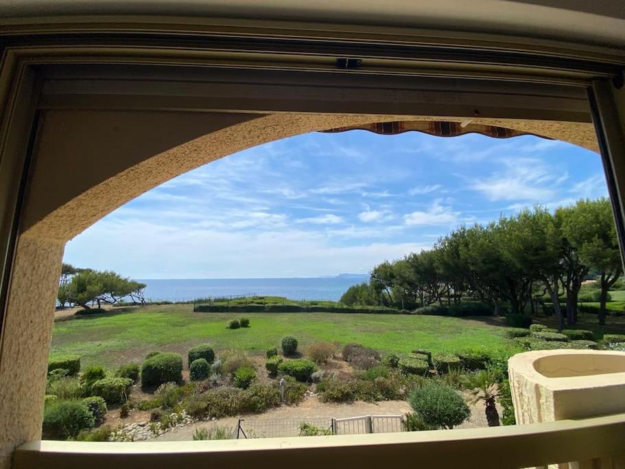 Sea-View - Wifi - Parking Apartment Six-Fours-les-Plages Luaran gambar
